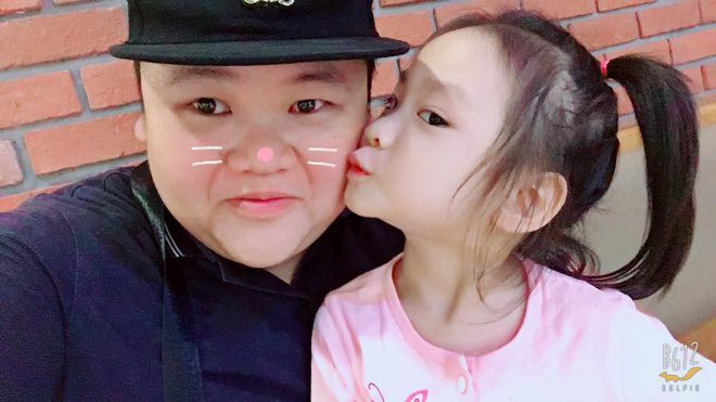 Ông bố to như khủng long kể chuyện bị con gái 3 tuổi bắt nạt ra mặt mà không dám phản kháng