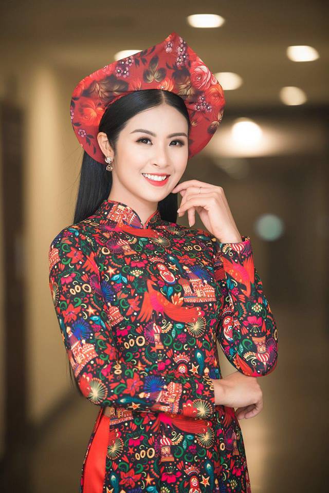 Kỳ Duyên - Ngọc Hân: Hành trình Nữ hoàng scandal và thảm họa nhan sắc bước qua thảm đỏ đầy gai Kỳ Duyên - Ngọc Hân: Hành trình Nữ hoàng scandal và thảm họa nhan sắc bước qua thảm đỏ đầy gai
