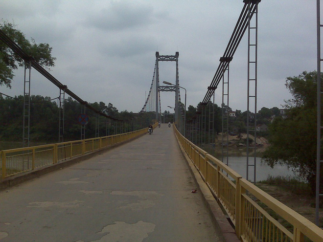 Lá thư tuyệt mệnh của nữ sinh lớp 8 để lại trước khi cùng bạn nhảy xuống sông Lam tự tử viết gì?