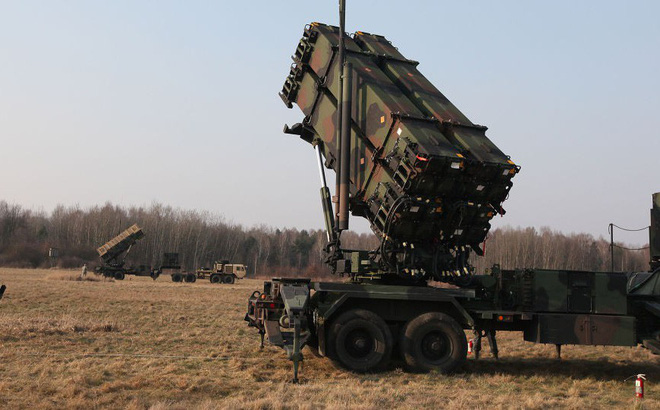 Chuyên gia Nga: Mỹ ép các nước vùng Vịnh Ba Tư mua vũ khí như thế nào?