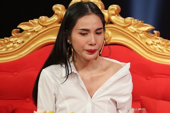 Công Vinh: Thuỷ Tiên tủi thân, tự nhận là người đẻ thuê Công Vinh: Thuỷ Tiên tủi thân, tự nhận là người đẻ thuê