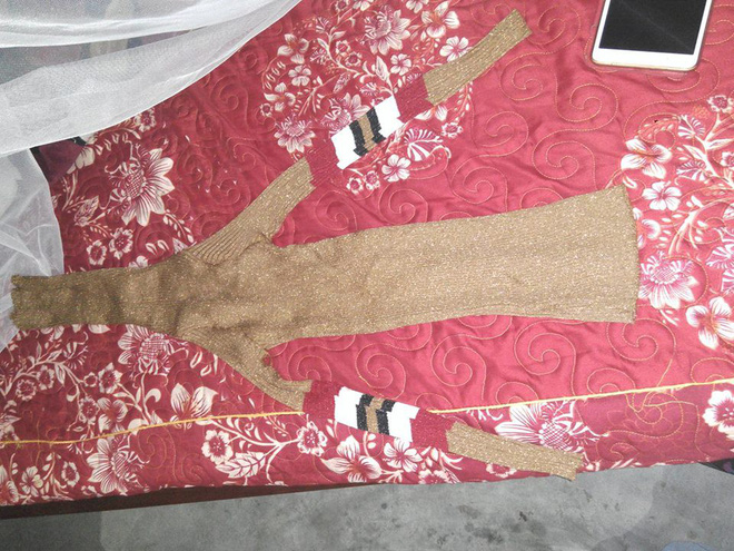 Mua áo khoác về tặng vợ mới cưới, anh chàng tá hỏa nhận hàng là áo len dài ngoằng làm theo size người ngoài hành tinh