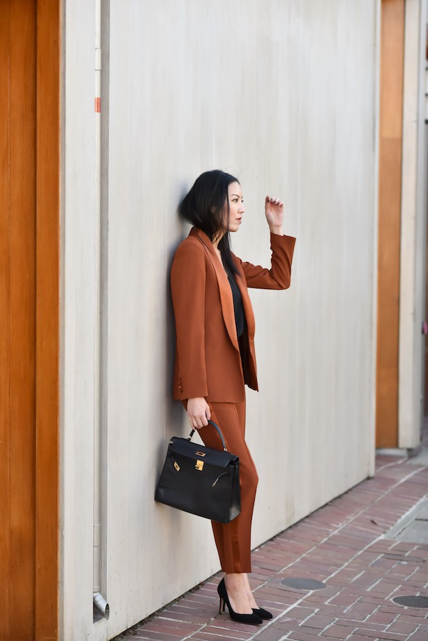 Càng vào cuối năm, street style các quý cô châu Á lại càng hay ho, thú vị