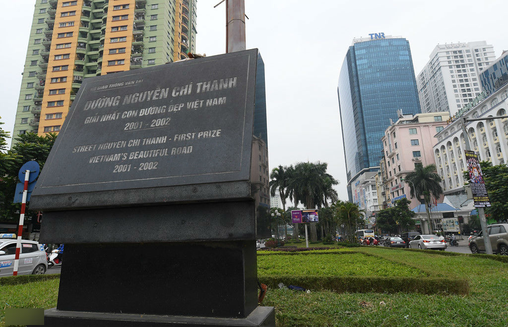 Điểm nóng kẹt xe Nguyễn Chí Thanh trước ngày xén dải phân cách