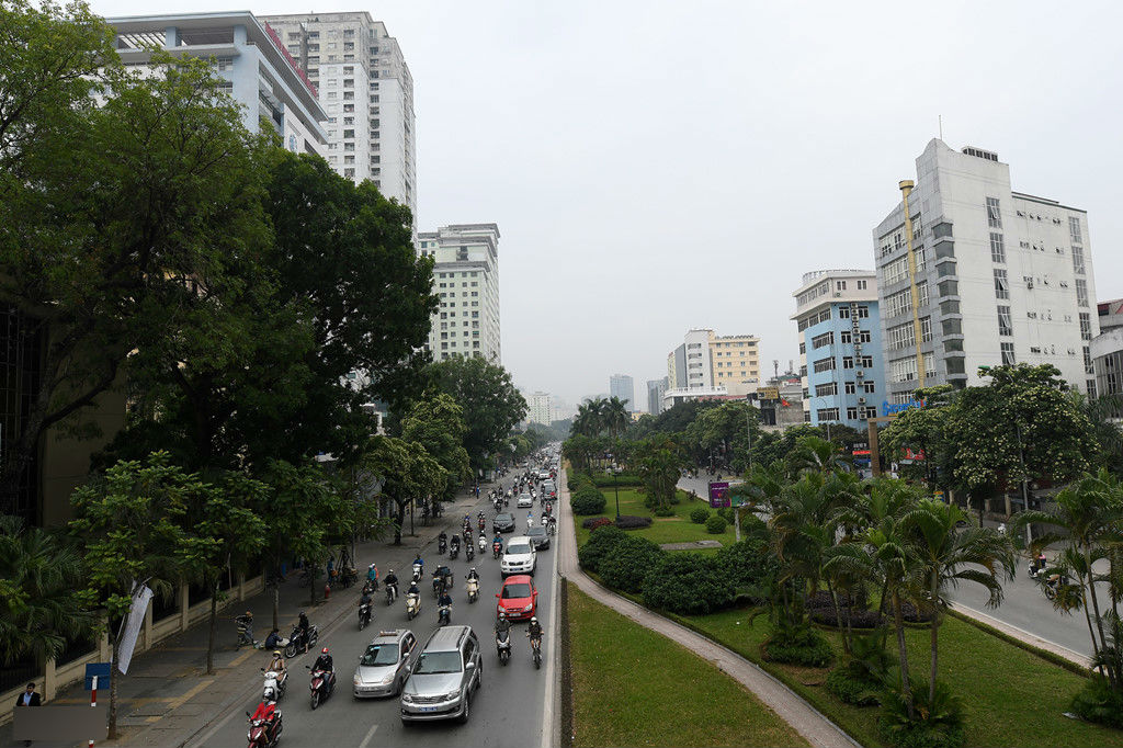 Điểm nóng kẹt xe Nguyễn Chí Thanh trước ngày xén dải phân cách