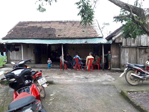 Cha mẹ khóc ngất khi nghe con tử vong do hỏa hoạn tại Đài Loan