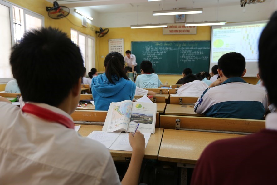 Xôn xao đề xuất táo bạo giải tán phòng giáo dục quận/huyện