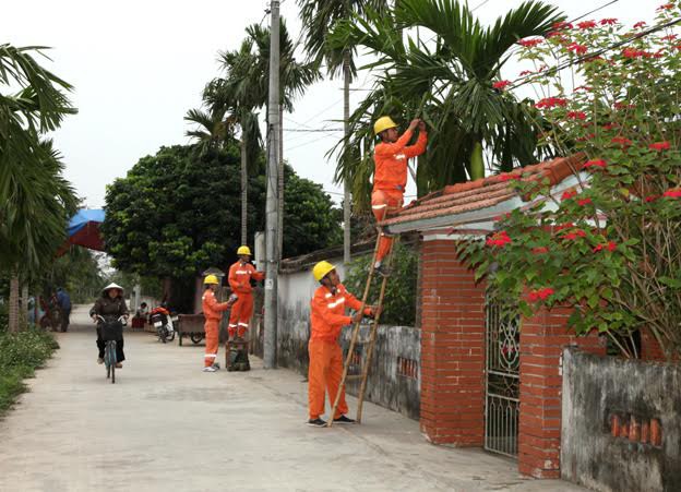 Tiêu thụ điện khủng: Hơn 230 triệu đồng/ngày