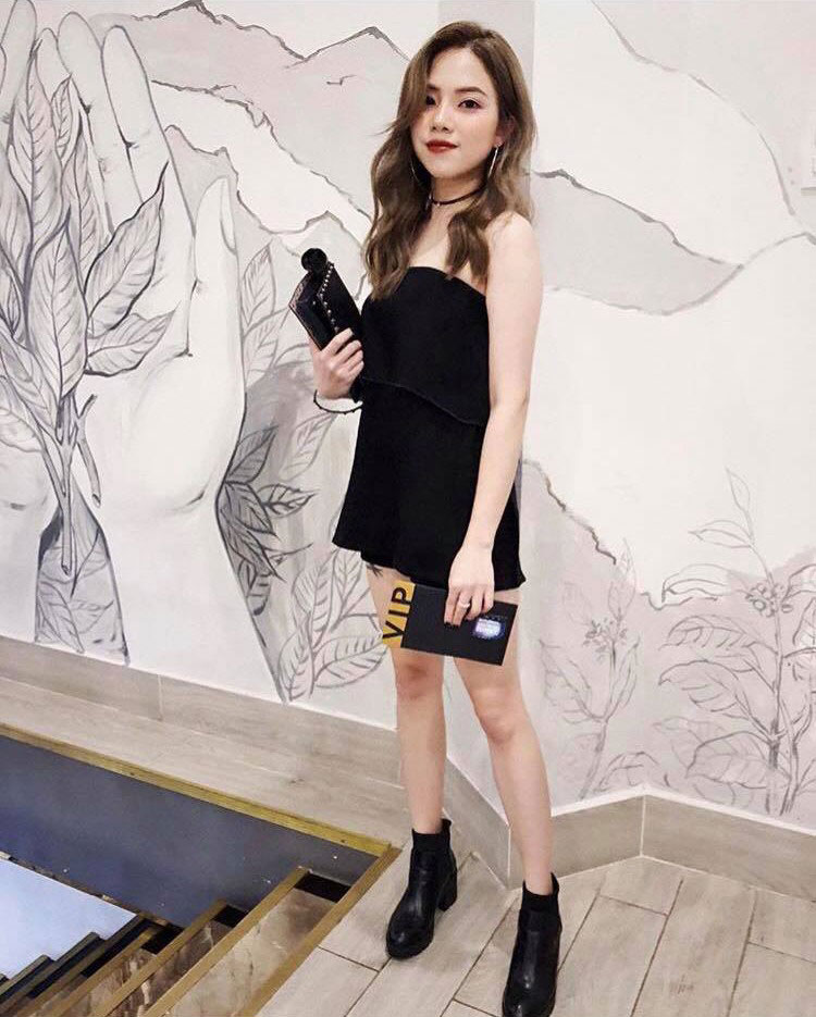 Đi rave show Armin và đây là những cô nàng nóng bỏng nhất!