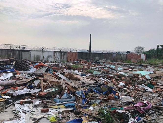 Bên trong khu giải tỏa 50 ki-ốt sân bay Tân Sơn Nhất