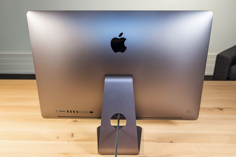 iMac Pro: Con quỷ tốc độ giá 5.000 USD