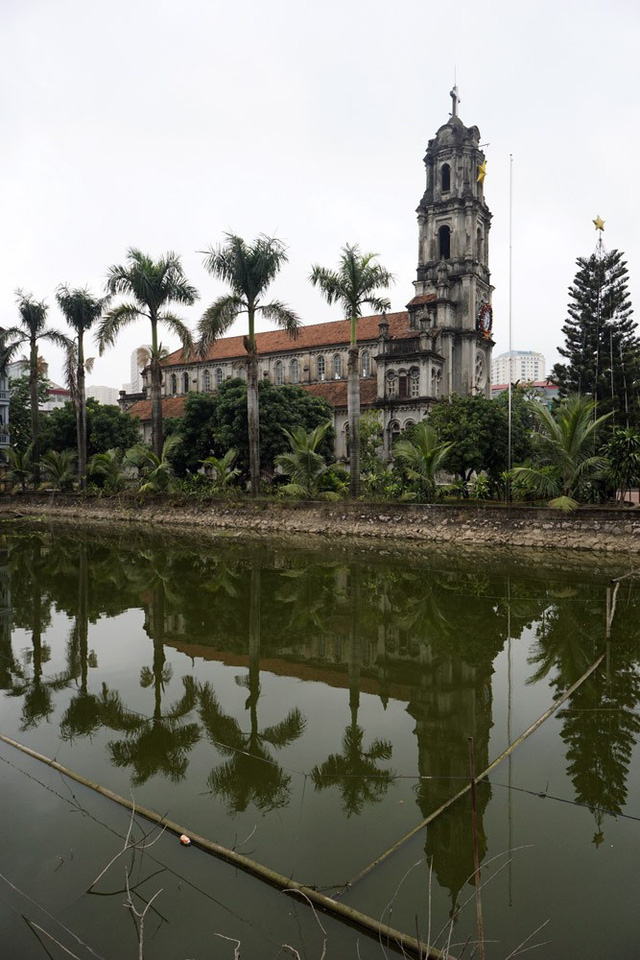 Nhà thờ ở Hà Nội trang hoàng đón Giáng sinh