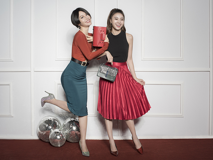 Diễm My 9x, Lan Ngọc khoe dáng cùng trang phục giáng sinh