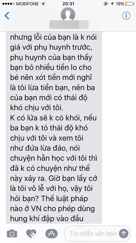 Gia đình đánh shipper vỡ mũ bảo hộ: Bạn đó rất láo, đòi móc đồ chơi khô máu với ba tôi! Gia đình đánh shipper vỡ mũ bảo hộ: Bạn đó rất láo, đòi móc đồ chơi khô máu với ba tôi!