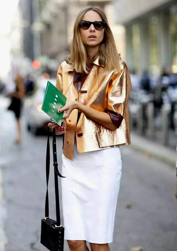 Bạn chỉ cần diện một trong 3 màu này đêm Noel, yên tâm đẹp nguyên cành!