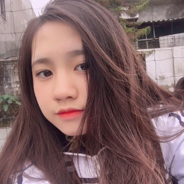 Nữ sinh Nghệ An tiếp tục chứng minh ‘mặt tròn chính là chân lý’ Nữ sinh Nghệ An tiếp tục chứng minh ‘mặt tròn chính là chân lý’