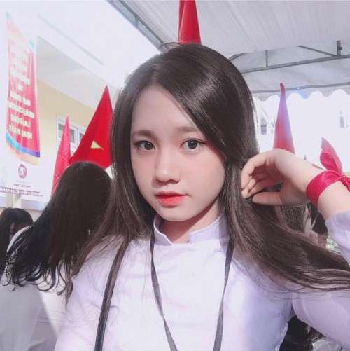 Nữ sinh Nghệ An tiếp tục chứng minh ‘mặt tròn chính là chân lý’