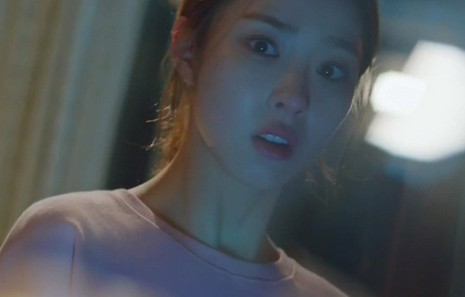 Nước mắt kẻ thứ ba: Phong ba chỉ từ một chiếc cốc sứ vỡ