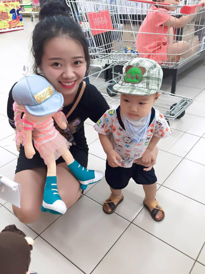 Câu chuyện nghẹn lòng của người vợ trẻ đột ngột mất chồng: Em sẽ thay anh nuôi con chúng mình khôn lớn Câu chuyện nghẹn lòng của người vợ trẻ đột ngột mất chồng: Em sẽ thay anh nuôi con chúng mình khôn lớn