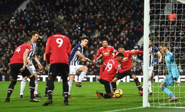 Lukaku lập công, Man Utd thắng nhọc West Brom