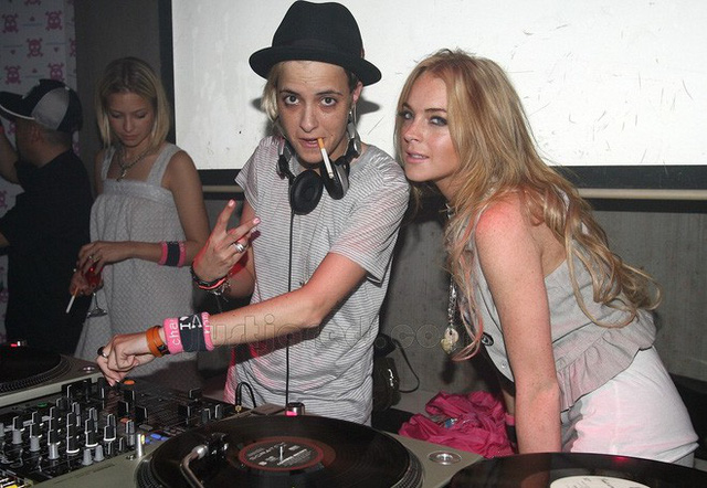 Từ sao nhí đình đám thành thiên thần sa ngã: Nghiện ngập, phá sản, làm xã hội đen bị bắt vì tội cố ý giết người