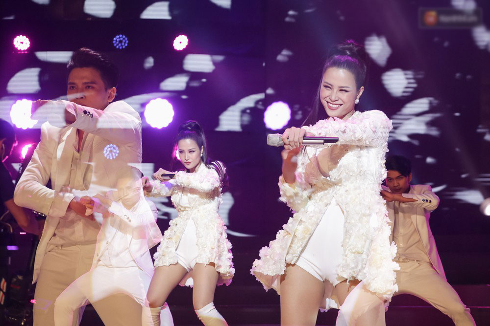 Nữ sinh Đại học Tây Đô đăng quang Hoa khôi sinh viên Việt Nam 2017