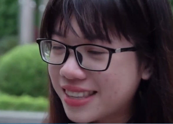 Đằng sau câu chuyện cô gái mắng mẹ, chạy theo người yêu vô học