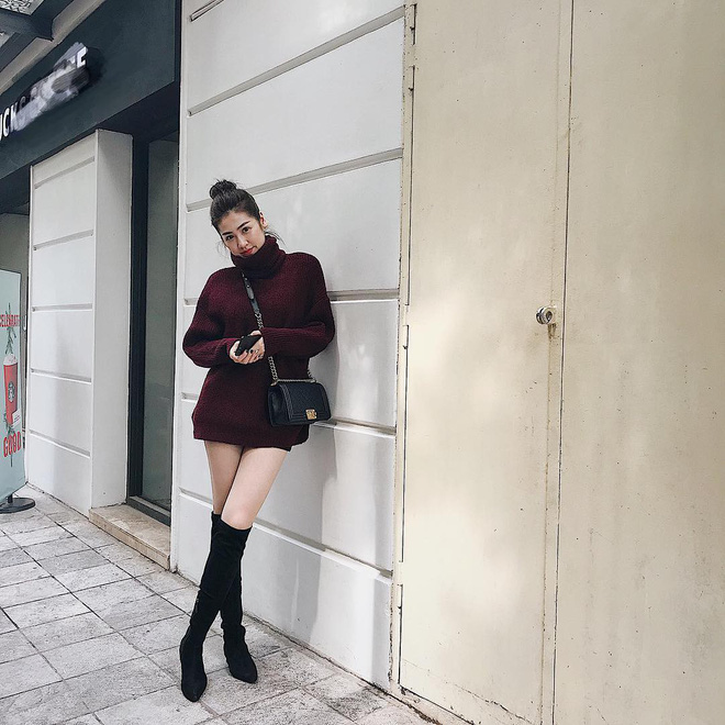 Lấn át hết mọi loại khác, boots cao đến đầu gối trở thành món đồ được diện nhiều nhất trong mùa đông năm nay