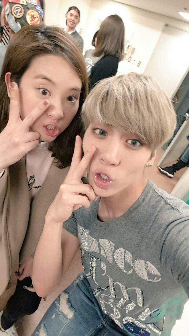 Chị gái xác nhận Jonghyun (SHINee) tự tử, để lại lời tuyệt mệnh: Em đã khổ sở đến tận bây giờ rồi Chị gái xác nhận Jonghyun (SHINee) tự tử, để lại lời tuyệt mệnh: Em đã khổ sở đến tận bây giờ rồi