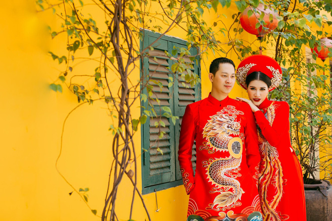 Trang Trần hạnh phúc khi được ông xã Việt kiều ôm hôn tình cảm Trang Trần hạnh phúc khi được ông xã Việt kiều ôm hôn tình cảm