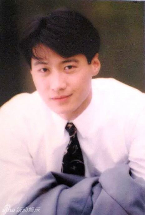 Hôn nhân của Tứ Đại Thiên Vương Hong Kong: Người viên mãn hết phần thiên hạ, kẻ bị vợ phụ bạc đi theo đại gia