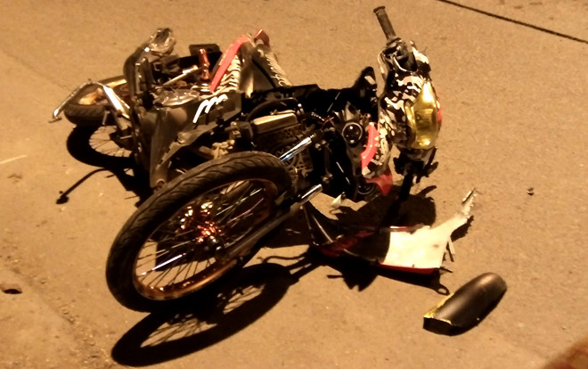 Hai thanh niên tử vong cạnh chiếc Exciter bị hỏng ở Sài Gòn