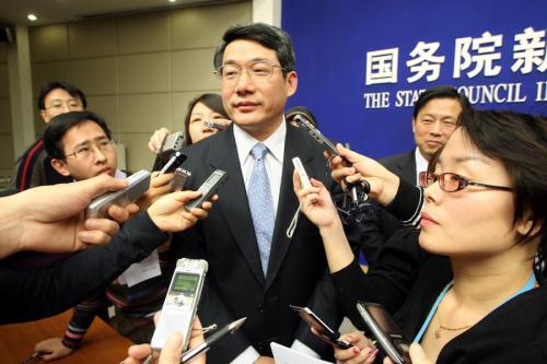 Quan Trung Quốc nổi tiếng tằn tiện, hóa ra ăn hối lộ trăm tỉ, quan hệ bất chính