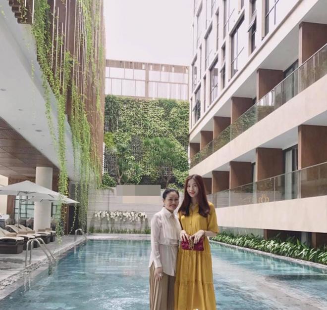 Luôn lấy tay che bụng, Đặng Thu Thảo dính nghi vấn đang mang bầu