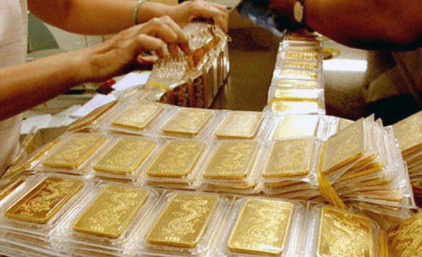 Giá vàng hôm nay 19/12: Rủi ro ập đến, vàng rập rình tăng tiếp Giá vàng hôm nay 19/12: Rủi ro ập đến, vàng rập rình tăng tiếp