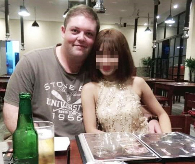 Cô gái mù mắt trái sau khi tiêm filler: Không có bạn trai, tôi đã không gắng gượng được đến lúc này