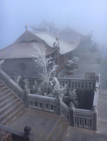 Nhiệt độ tiếp tục xuống thấp, Hà Nội rét nhất 7 độ