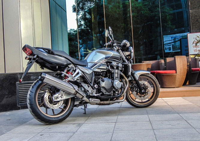 Cận cảnh môtô Honda CB1300SF 2018 giá 600 triệu tại VN