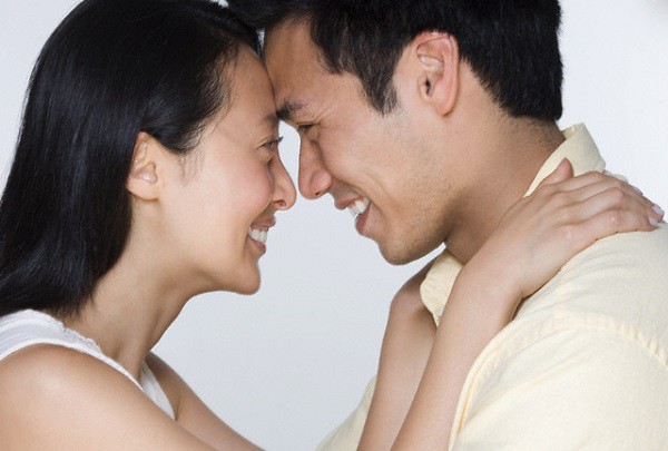 Tôi thấy tất cả những gì chồng nói thật đáng ngờ vực vì không ai lại gửi nhờ thứ đồ đó ở nhà người khác cả