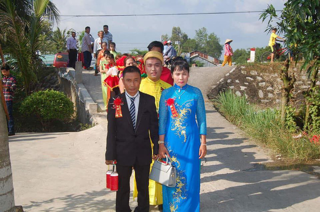 Cặp đôi đồng tính nam gây xôn xao với đám cưới hạnh phúc sau 6 năm hẹn hò Cặp đôi đồng tính nam gây xôn xao với đám cưới hạnh phúc sau 6 năm hẹn hò