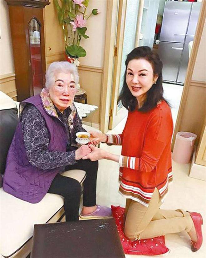 Ly hôn mang theo 1,2 nghìn tỷ đồng cùng 5 đứa con, mỹ nhân phim Quỳnh Dao giờ ra sao?