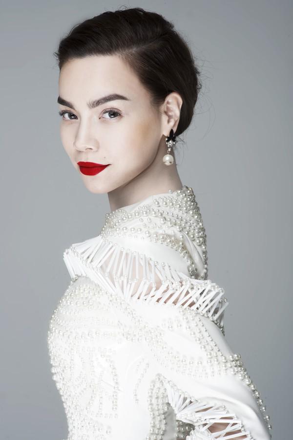 Hồ Ngọc Hà dằn mặt: Bé ghét ai dựng chuyện, bé để đó có ngày bé đánh