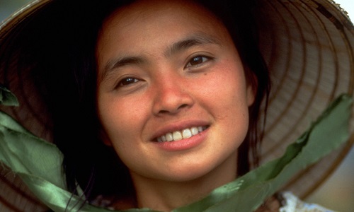 Diễn viên gốc Việt trong Heaven & Earth qua đời