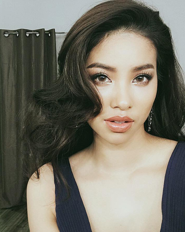 Mỹ nhân Việt chuộng mốt trang điểm môi tều màu cam đất nhất năm 2017