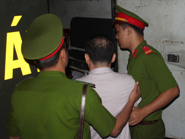Nguyên cán bộ công an lãnh 3 năm tù vì chiếm đoạt 47 triệu đồng