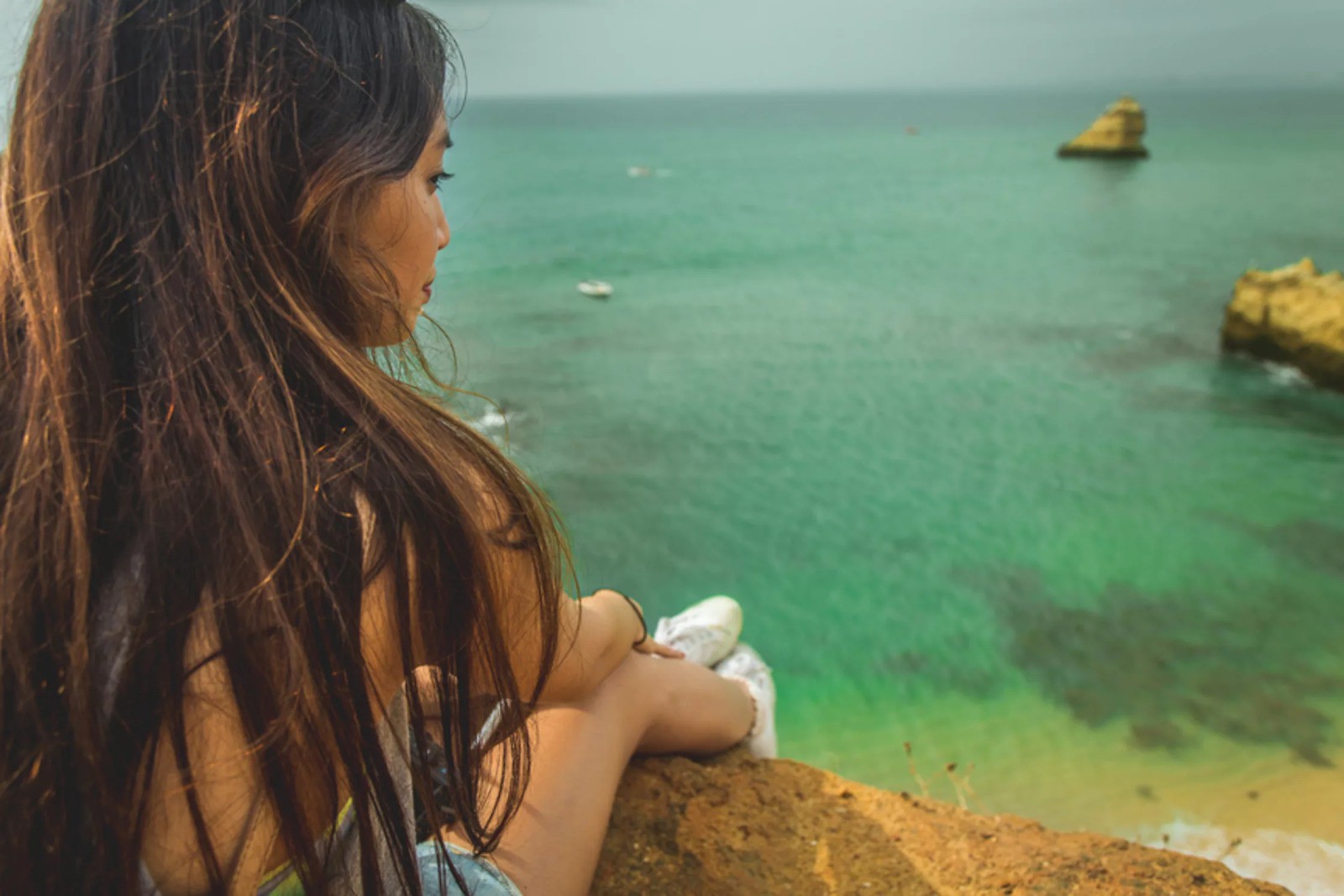 Hãy ngưng nói những lời này với người trầm cảm vì chúng sẽ đẩy họ trượt sâu vào ngõ cụt cuộc đời