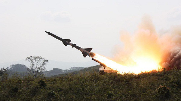 100 quả đạn tên lửa vượt vĩ tuyến 17: Mỹ choáng váng - Bao nhiêu B-52 phải đền tội?