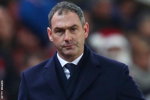 CHÍNH THỨC: Thêm một HLV nữa của Ngoại hạng Anh mất việc