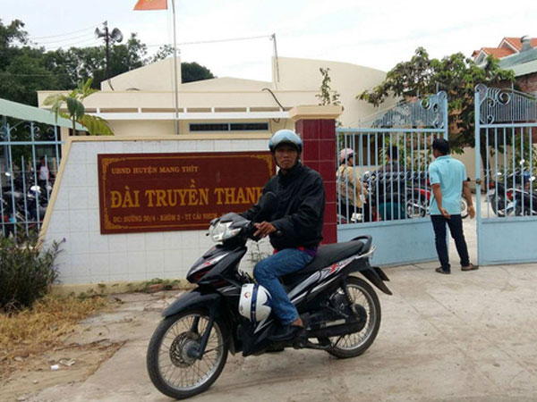 Đổ cột ăngten đang thi công, 1 người chết, 1 người nguy kịch