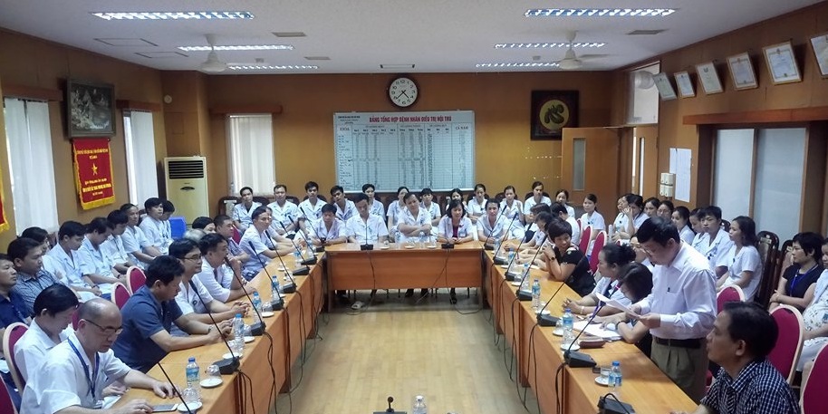 Người nhà 8 nạn nhân tử vong khi chạy thận sẽ theo kiện đến cùng